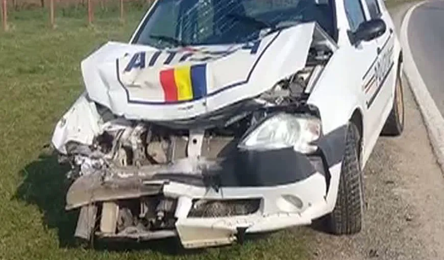 Accident în judeţul Caraş-Severin. Două poliţiste au fost rănite