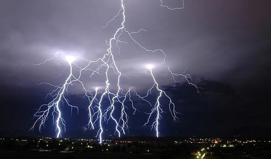 Atenţie! Intraţi rapid în casă dacă vedeţi asta pe cer