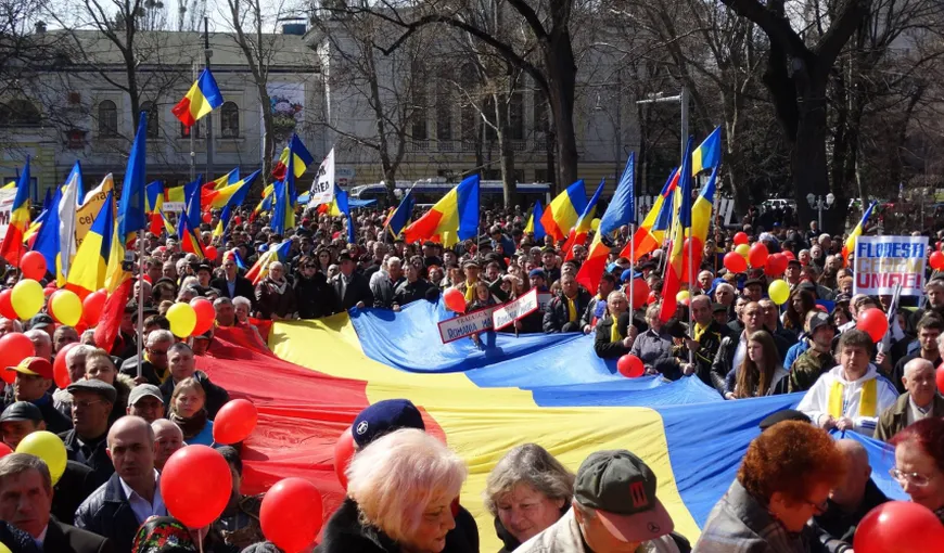O sută de ani de la Unirea Basarabiei cu România. Băsescu: Cerem parlamentelor de la Bucureşti şi Chişinău să voteze din nou unirea