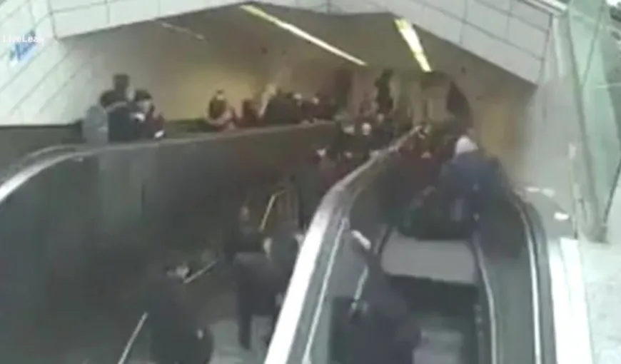 Clipe de groază la metroul din Istanbul. Un bărbat e prins sub scările rulante, o mulţime de oameni se prăbuşteşte instantaneu VIDEO