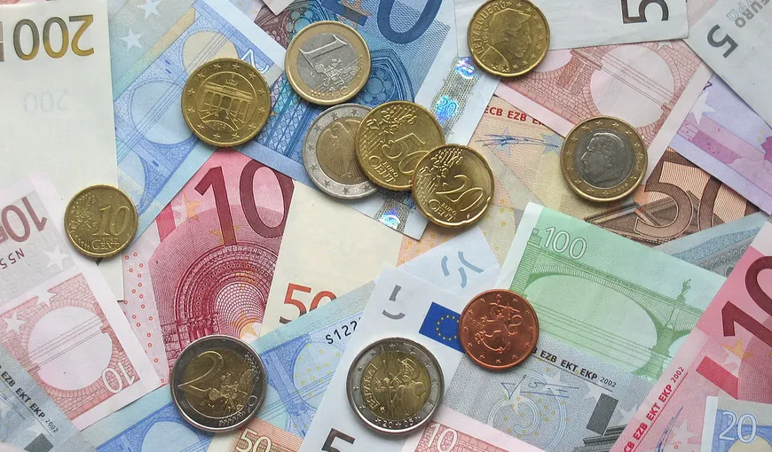 Un politician european avertizează: Moneda EURO este o „eroare”