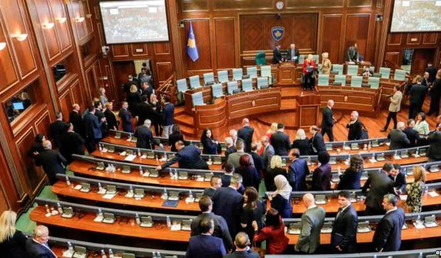 Parlamentul din Kosovo a ratificat acordul cu Muntenegru privind linia de demarcaţie