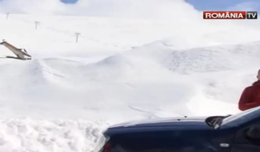 IMAGINI SPECTACULOASE. Soare şi zăpadă de 10 metri pe Transalpina. Când se deschide cel mai frumos drum din România VIDEO