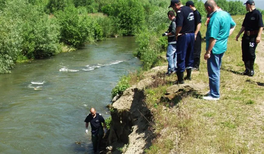 Cadavrul unui bărbat, găsit în râul Ialomiţa