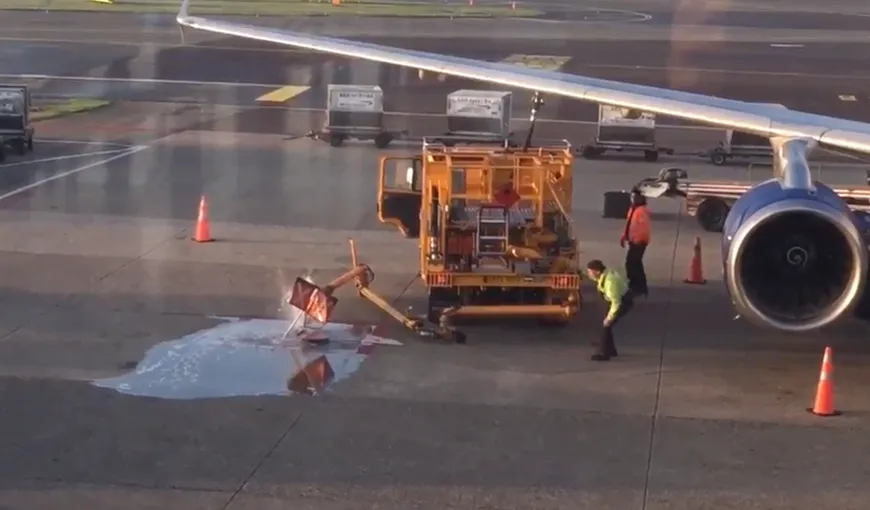 Incident pe aeroportul din Amsterdam. Combustibilul destinat alimentării unui avion a fost deversat pe pistă VIDEO
