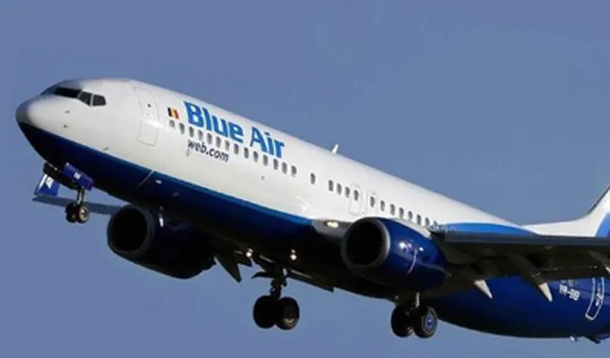 Un avion care pleca de la Cluj-Napoca la Bucureşti s-a întors din zbor după ce un motor a dat semne de avarie. Reacţia Blue Air