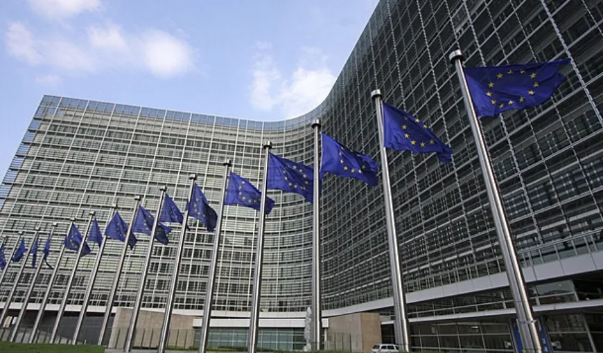 CE redirecţionează fonduri de coeziune de zeci de miliarde de euro, de la ţări central şi est-europene cu condiţia respectării statului
