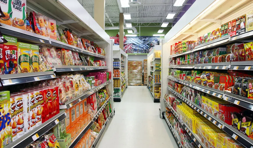 Cumpărăm moartea la pungă din supermarket. Alimentul care ne rămâne în stomac nedigerat VIDEO