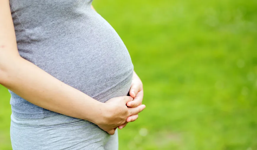 Gravidele vor fi stimulate material să meargă la consultaţiile prenatale. Legea va fi dezbătută la Senat