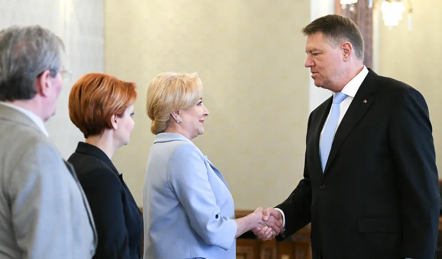 Klaus Iohannis: Retrag încrederea dnei Dăncilă. Solicit demisia dnei Dăncilă din funcţia de prim ministru VIDEO
