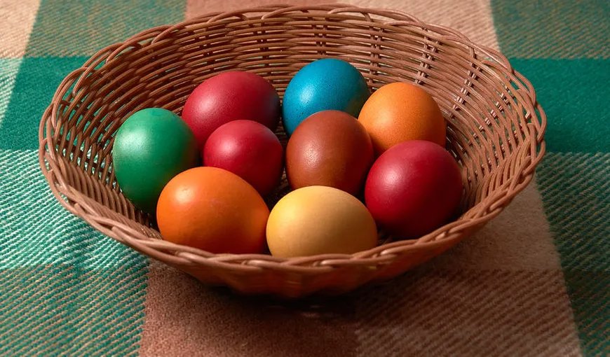 Cum să vopseşti natural ouă de Paşte