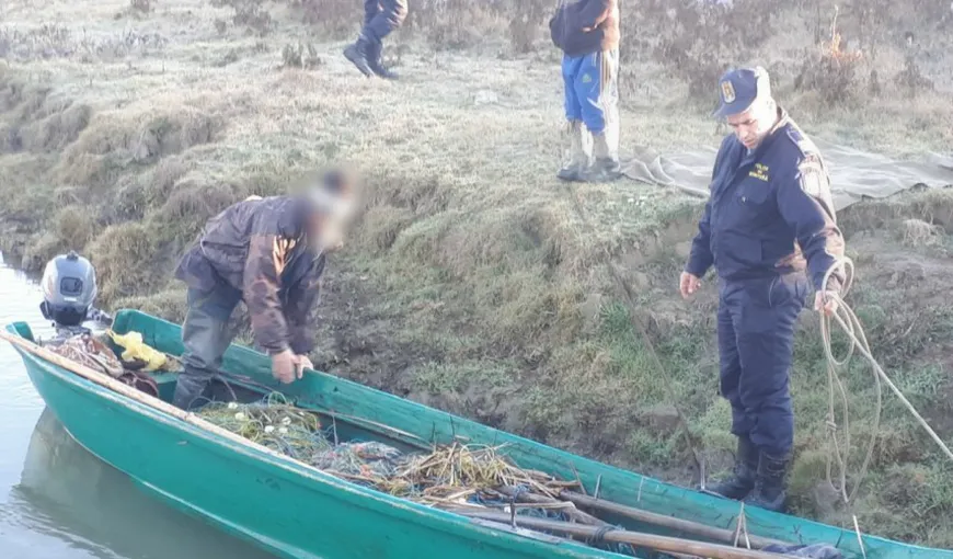 400 kg de peşte braconat şi sute de unelte de pescuit, confiscate de Poliţie în Delta Dunării