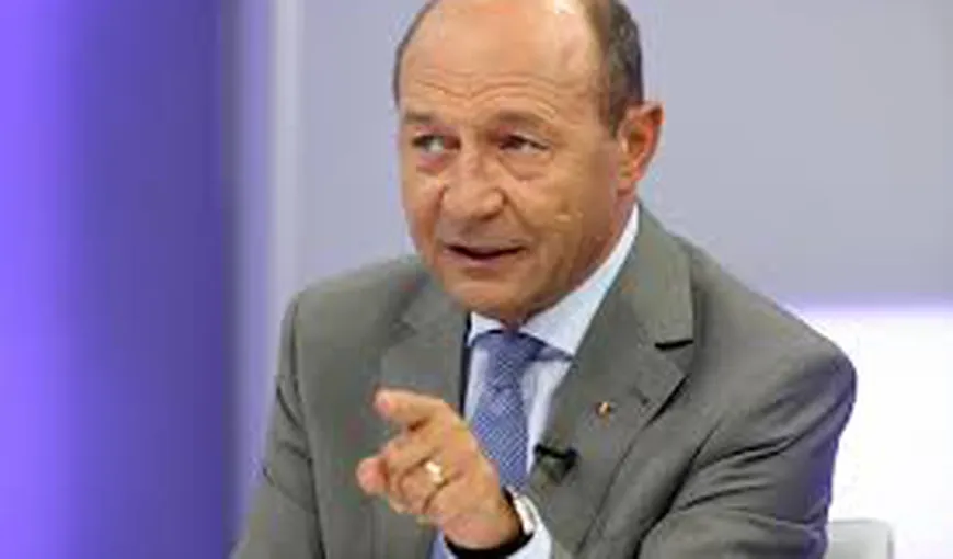 Băsescu, despre sesizarea CCR pentru refuzul lui Iohannis de revocare a şefei DNA: „O glumă pentru studenţii de anul I la drept”