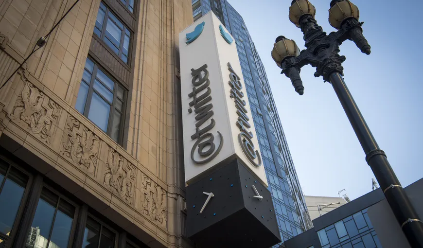 Twitter a vândut accesul la date ale utilizatorilor unui cercetător care are legături cu Cambridge Analytica
