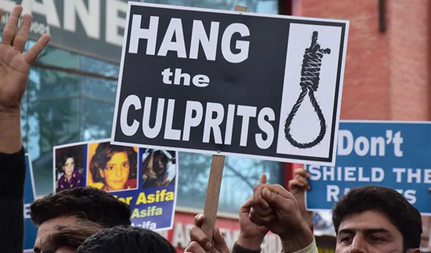 Violatorii de copii vor fi condamnaţi la moarte în India. Măsura a fost luată de Guvern în regim de urgenţă