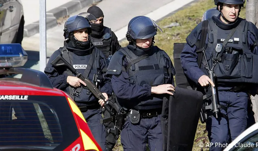 Imagini cu atacul cu arme Kalaşnikov de la Marsilia. Totul a filmat VIDEO