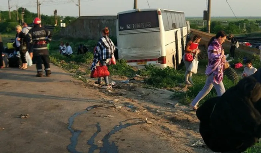 Accident între un autocar înmatriculat în Ucraina şi un autoturism pe DN2B. Nouă persoane sunt rănite
