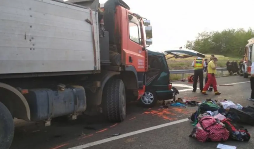 Trupurile neînsufleţite ale românilor morţi în accidentul din Ungaria, repatriate sâmbătă VIDEO