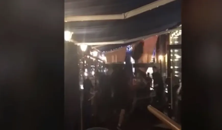 Imagini şocante din centrul oraşului Kiev. Suporterii englezi, bătuţi de 20 de huligani ruşi VIDEO