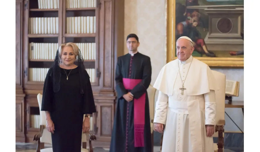 Klaus Iohannis, despre anunţul premierului Dăncilă legat de vizita Papei Francisc în România: „Cred că nu a înţeles doamna”
