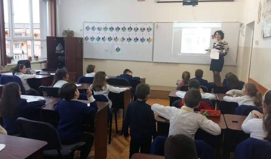 Se schimbă programul de învăţământ la şcolile din Bucureşti