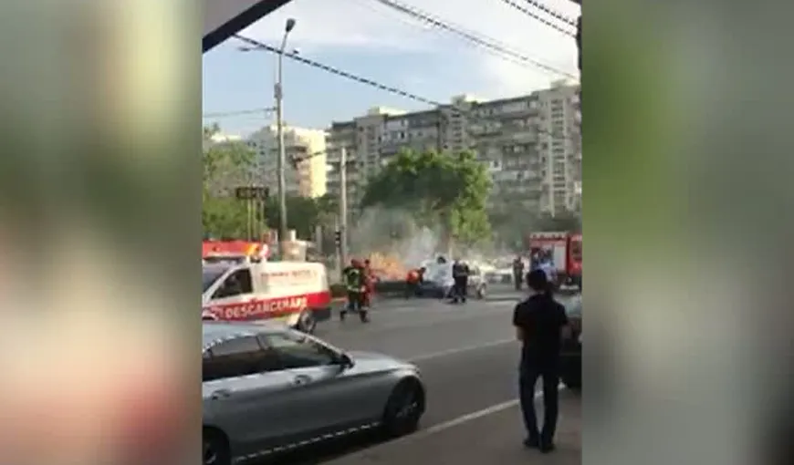 Maşină în flăcări în Capitală – VIDEO