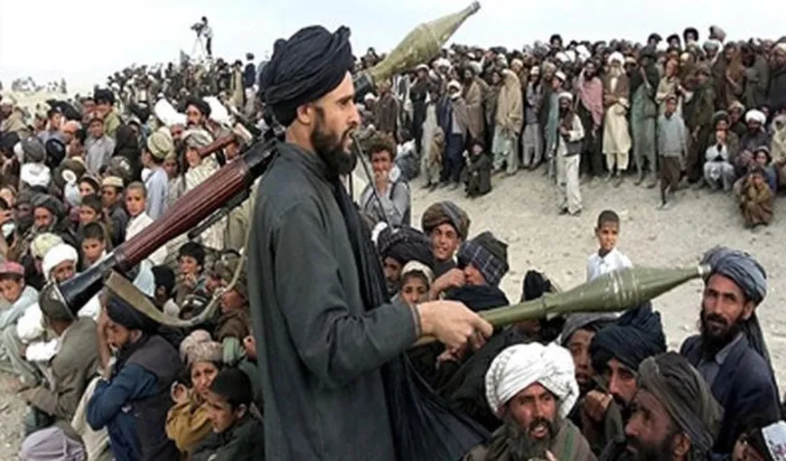 Talibanii au atacat oraşul Farah din Afganistan. Se duc lupte intense