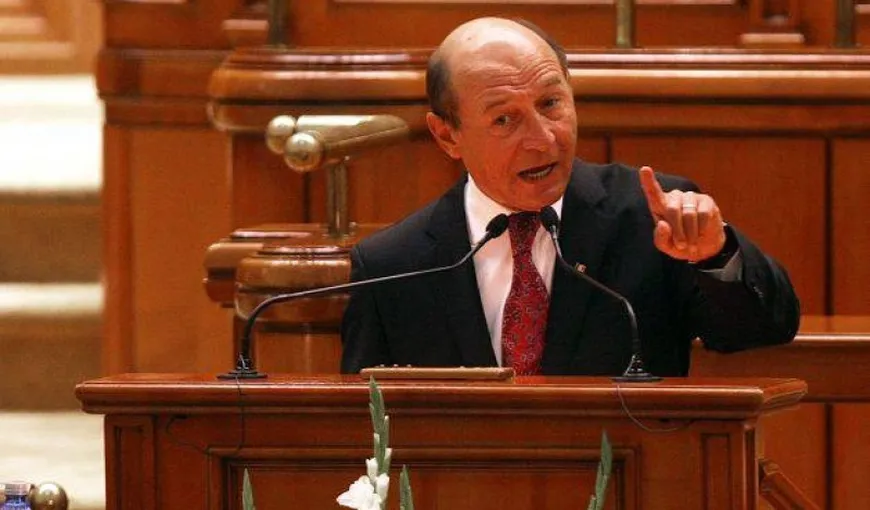 Îndemnul lui Băsescu pentru PSD: Daţi-vă singuri guvernul jos şi puneţi un guvern cu care să nu ne fie ruşine în UE