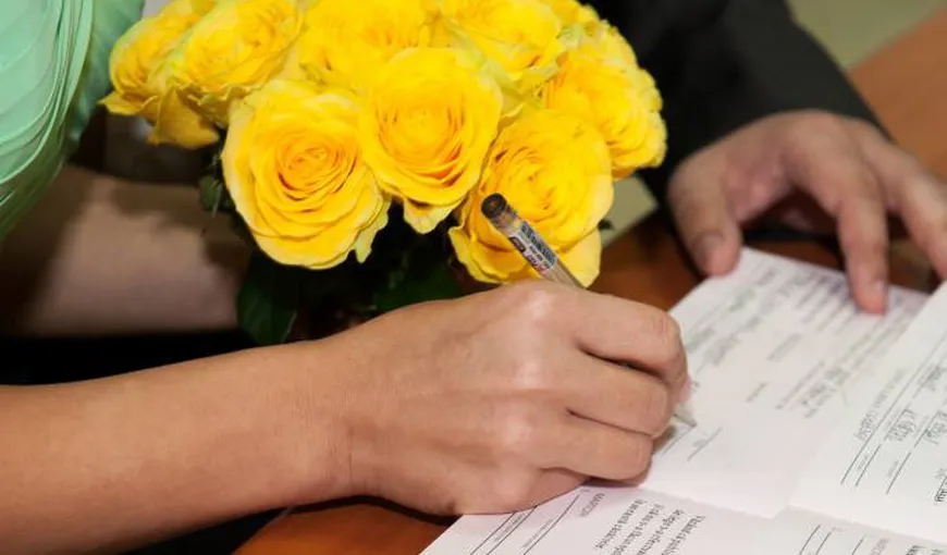 Toţi românii care se căsătoresc trebuie să semneze acest document