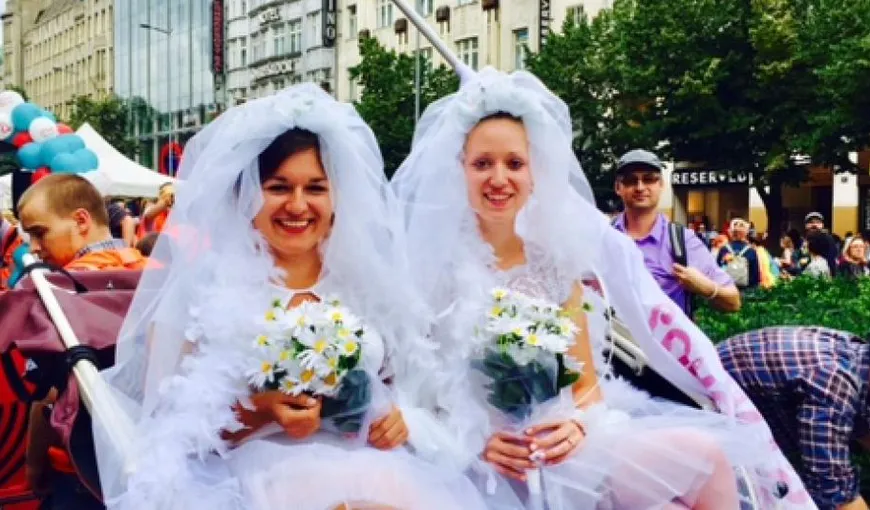 Guvernul Cehiei susţine căsătoria între persoane de acelaşi sex