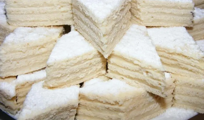 Prăjitura Albă-ca-zăpada. Reţeta pentru cea mai fină prajitură
