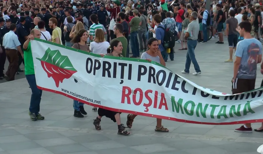 Manifestaţie de susţinere a conservării Roşiei Montane în Capitală, după ce Guvernul ar fi oprit includerea zonei în patrimoniul UNESCO
