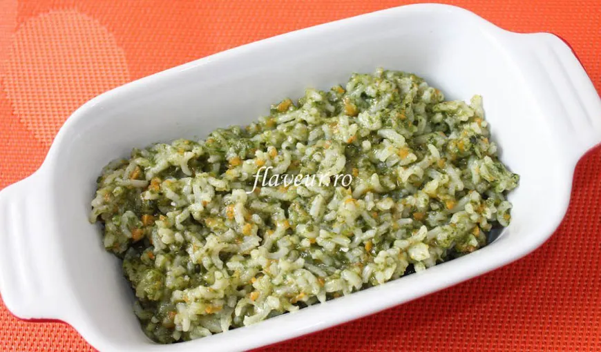 Reţetă de sezon: Salata de spanac cu orez