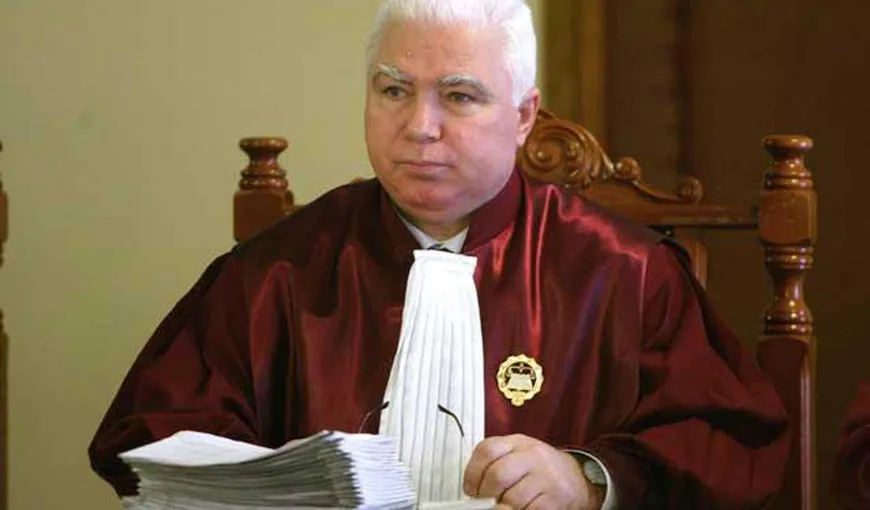 Judecătorul CCR Petre Lăzăroiu, plagiat în lucrarea de doctorat