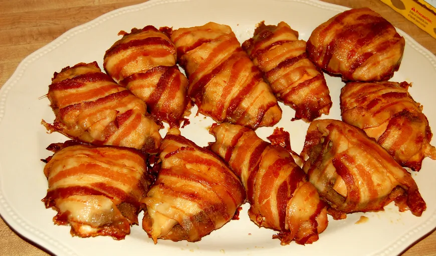 REŢETE DE WEEKEND: Piept de pui împănat cu bacon