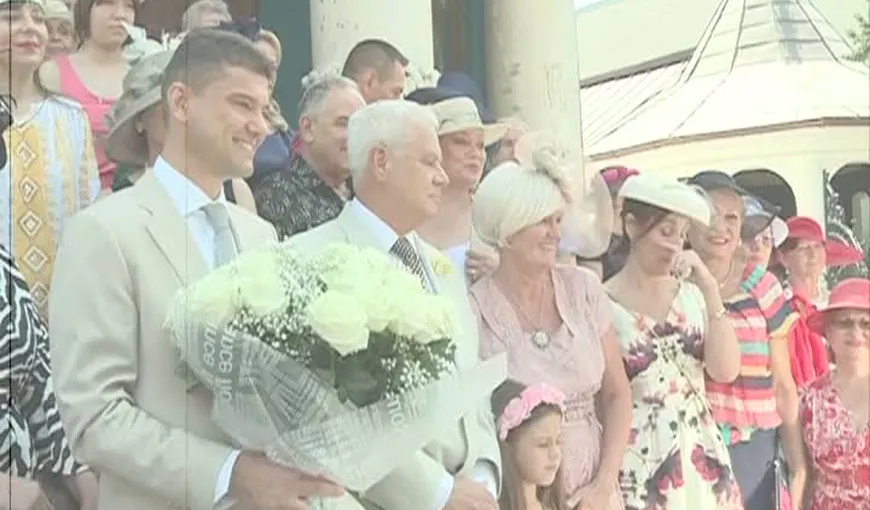 Monica Tatoiu şi soţul şi-au reînnoit jurămintele la 30 de ani de la nuntă. Care a fost ţinuta obligatorie a invitatelor