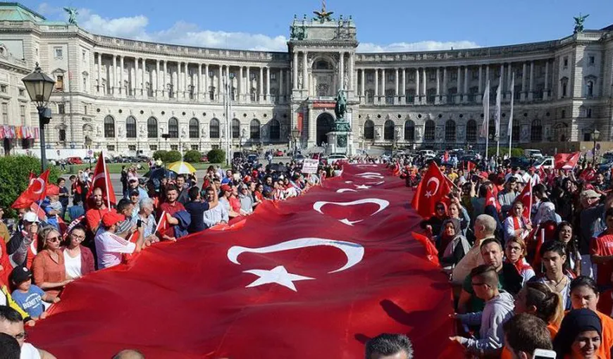 Alegeri în Turcia: Austria le cere cetăţenilor turci din diaspora care au votat cu Erdogan să se întoarcă în ţara lor