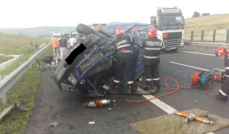 Accident GRAV pe Autostrada Sibiu – Orăştie: un mort şi cinci răniţi, după ce două autoutilitare s-au ciocnit UPDATE