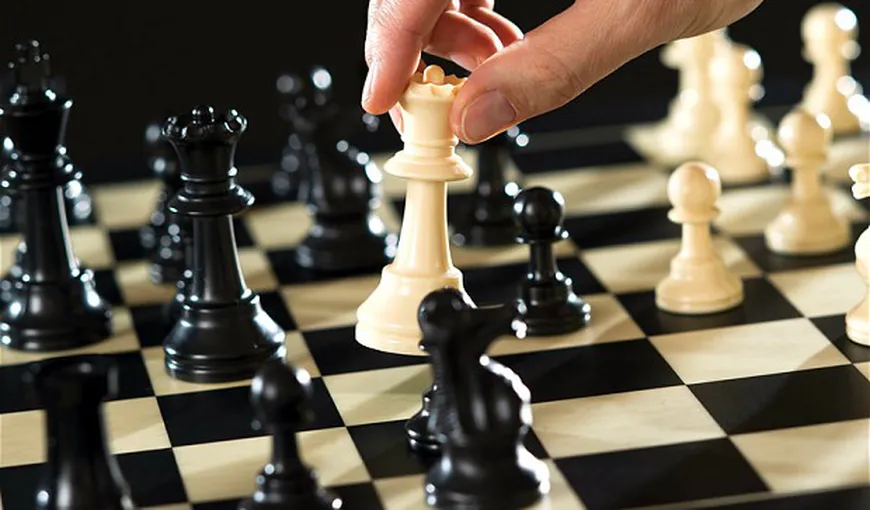 Elevii scutiţi la orele de educaţie fizică şi sport vor juca şah