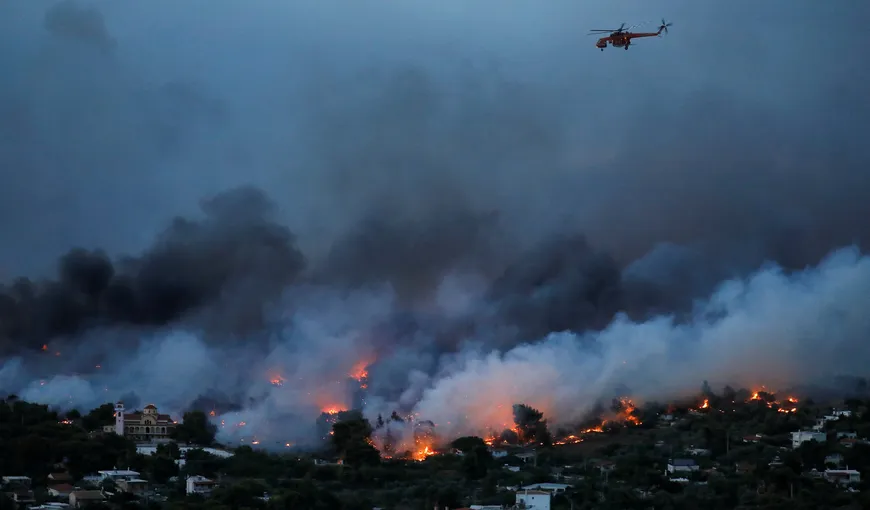 ALERTĂ de călătorie pentru românii care pleacă în GRECIA. Incendii şi furtuni în mai multe zone ale Greciei