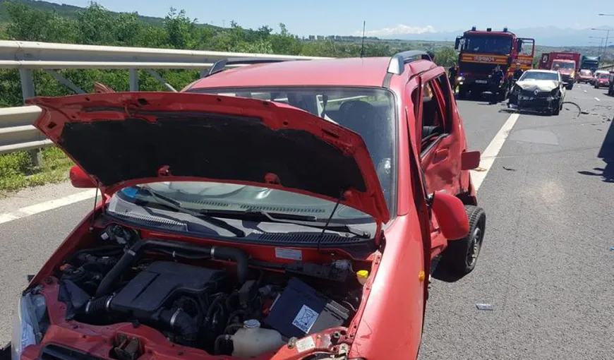 Carambol pe autostrada A1 Sibiu-Sebeş: Şase persoane au fost rănite după ce o şoferiţă a întors maşina