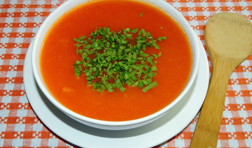 Supa de roşii cu zdrenţe