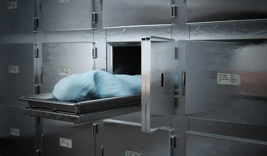 O femeie declarată MOARTĂ de către autorităţile medicale a „înviat” în morga spitalului