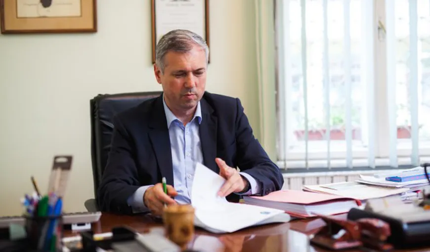 Preşedintele CJ Mureş, amendat cu aproape 50.000 lei pentru neîndepărtarea steagului secuiesc de pe Primăria Sovata