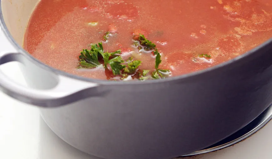 Cea mai delicioasă supă de roşii. Ingredientul secret