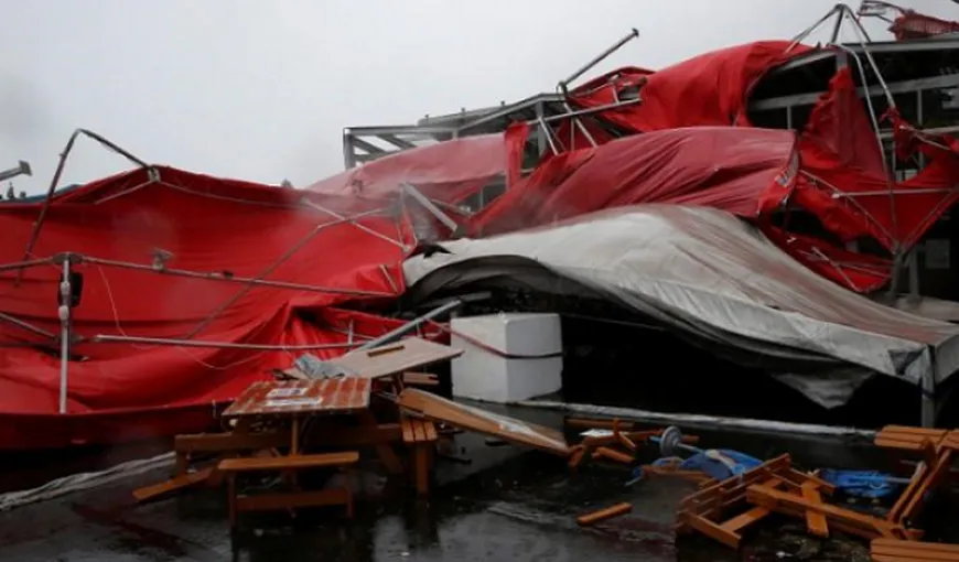 Taifunul Maria face ravagii: mii de oameni evacuaţi, zboruri anulate, armata ajută sinistraţii