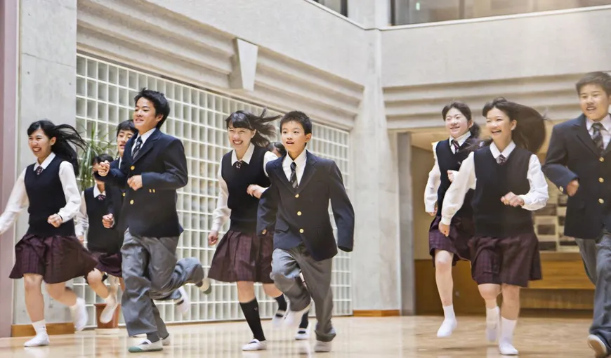 Elevii din Japonia vor învăţa în curând engleza de la roboţi