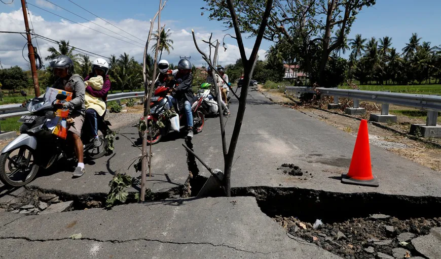 Indonezia, lovită de un nou cutremur mare în Insula Lombok. S-au prăbuşit clădiri, sunt noi victime