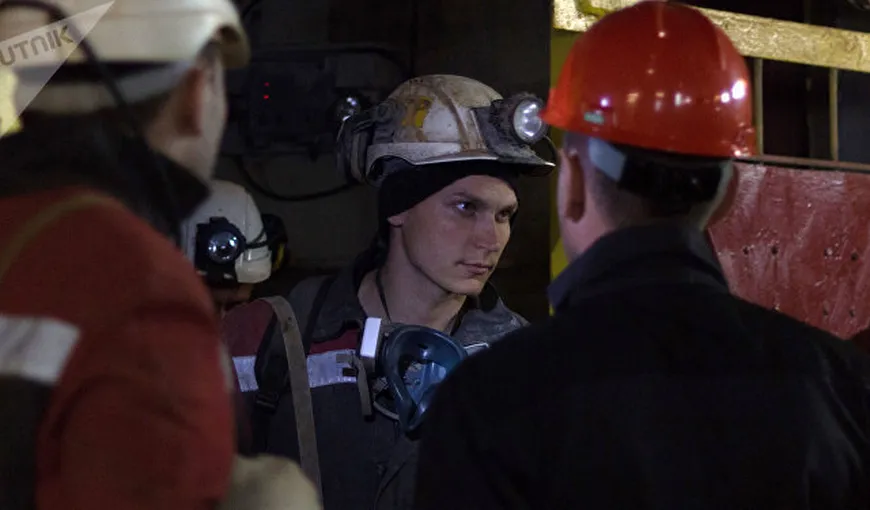 TRAGEDIE în Rusia: O mină s-a prăbuşit. 131 de persoane, prinse în subteran. Un miner a murit