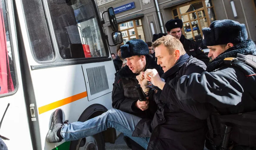 Principalul opozant al lui Putin, Alexei Navalnîi, condamnat din nou la închisoare